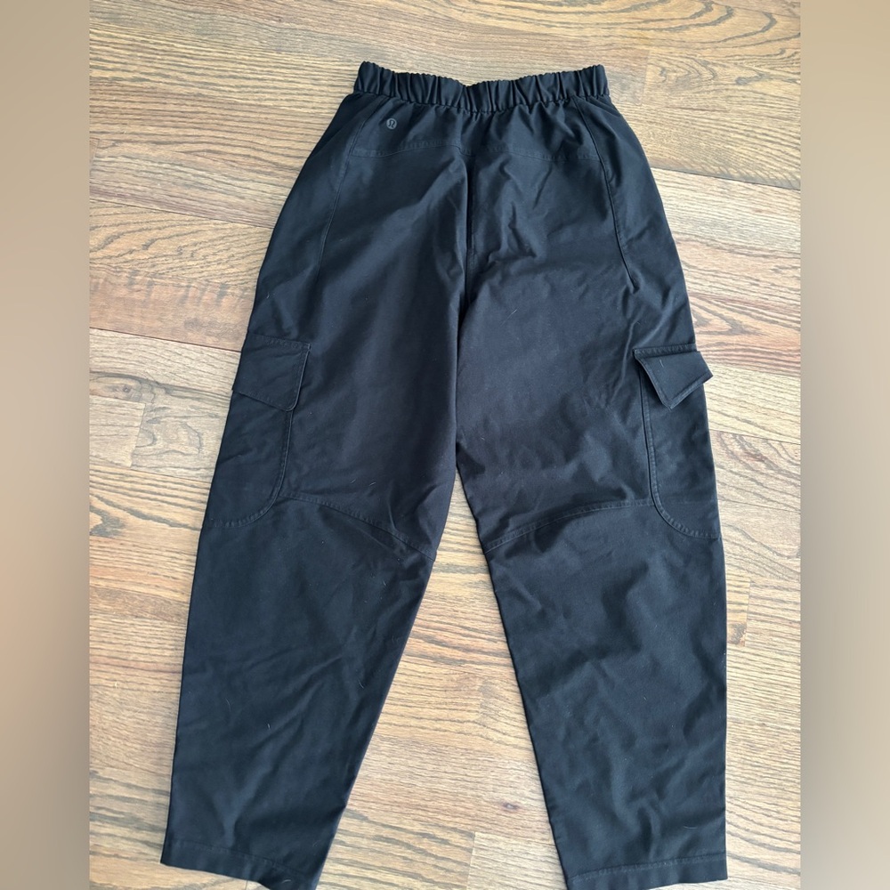 Lululemon Women's‎ Black Light Utilitech Cargo Pocket High Rise Crop Size 29 - Picture 11 of 12